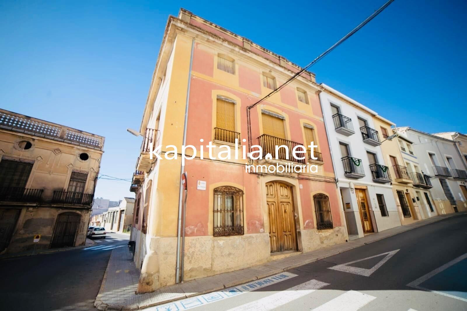 Casa señorial a la venta en el centro de L´Olleria (Valencia - foto 2