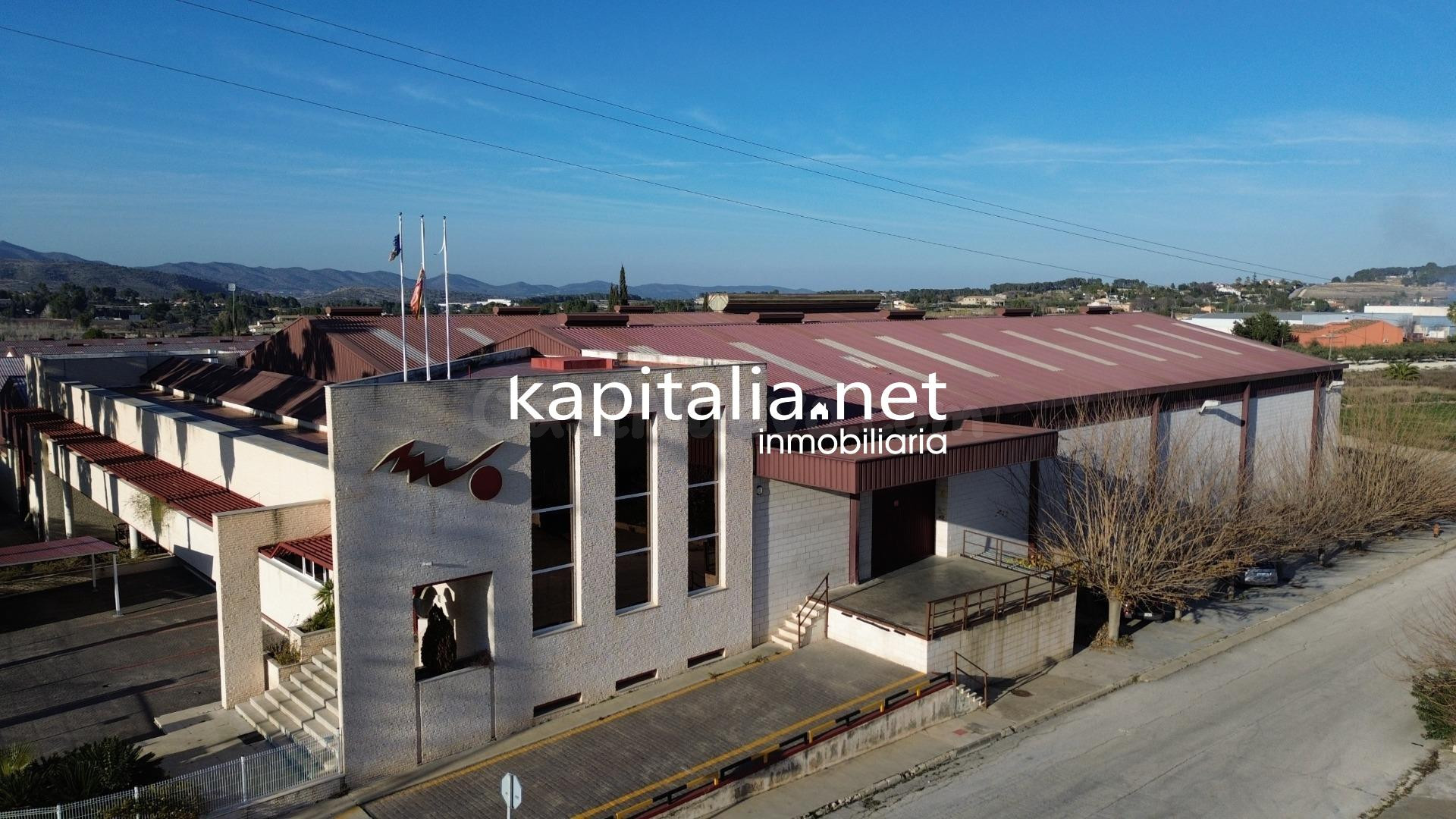 Nave industrial a la venta en Ontinyent - foto 3