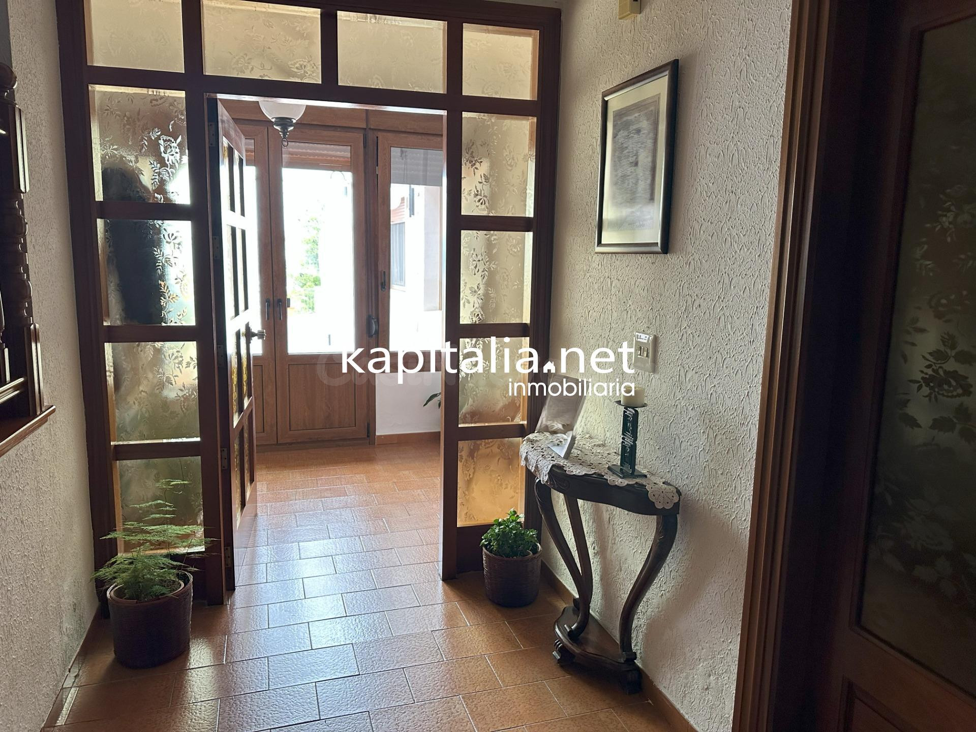 ESPECTACULAR CASA A LA VENTA EN AGULLENT - foto 3