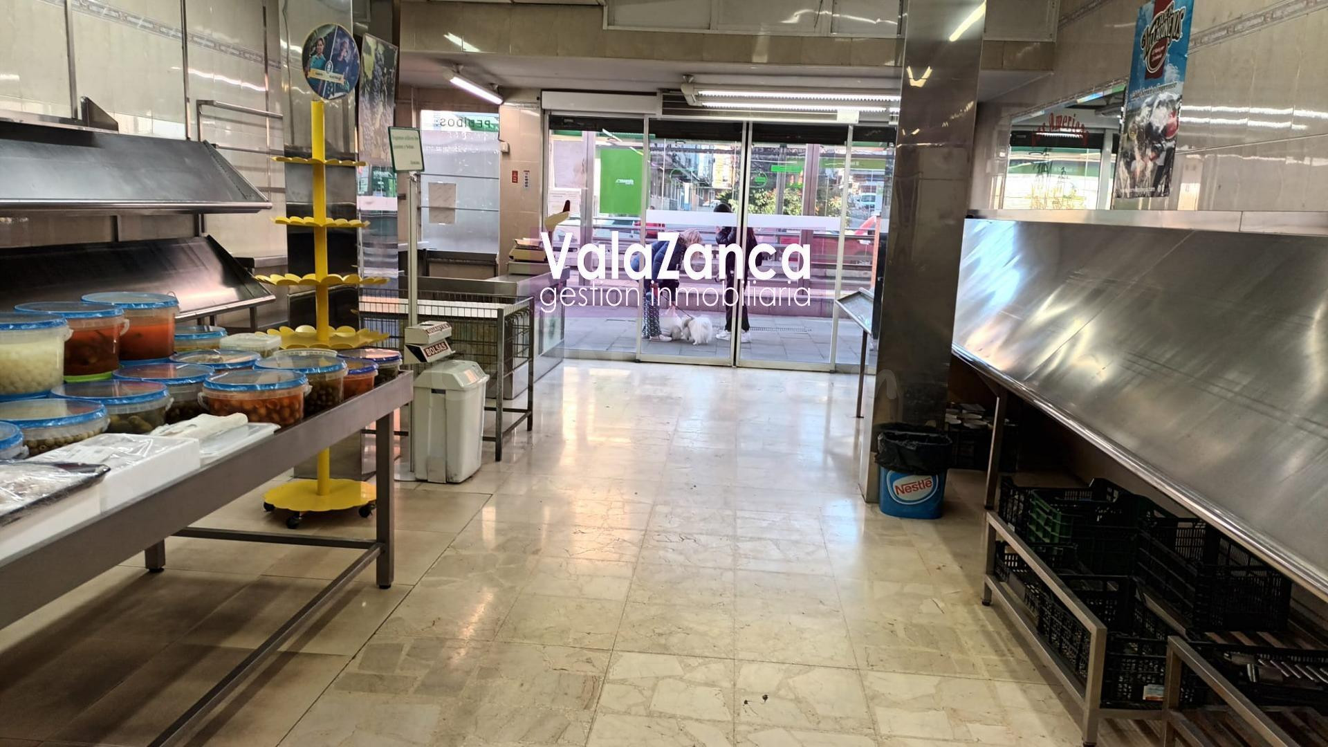 VALAZANCA ALQUILA FRUTERIA PARLA-REYES CATOLICO