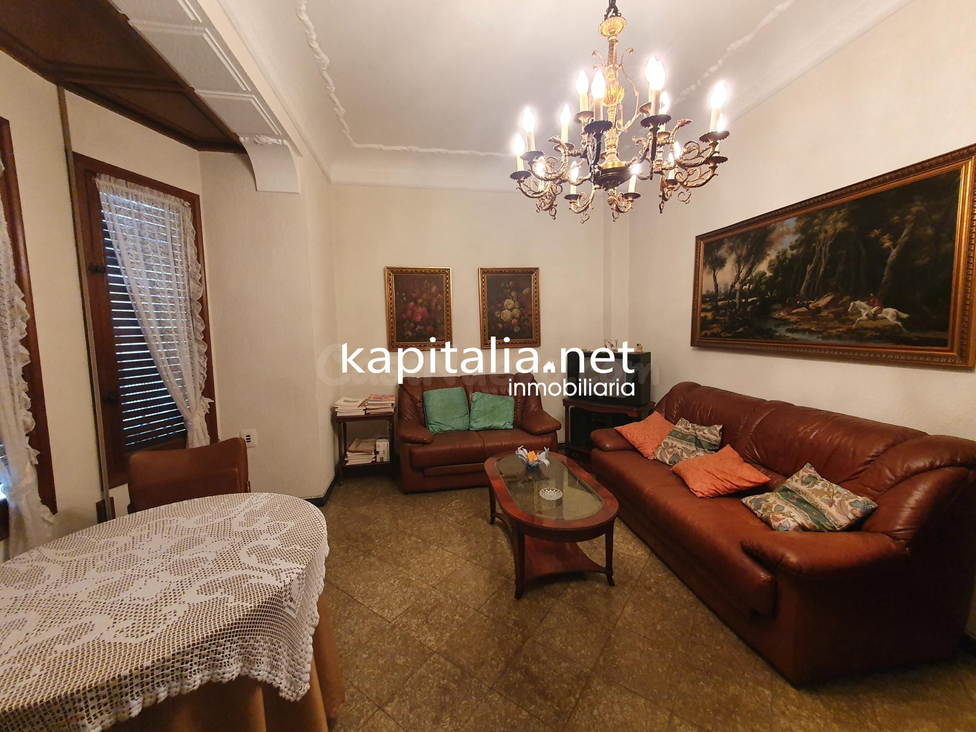 Edificio a la venta recayente a dos calles en Ontinyent - foto 3