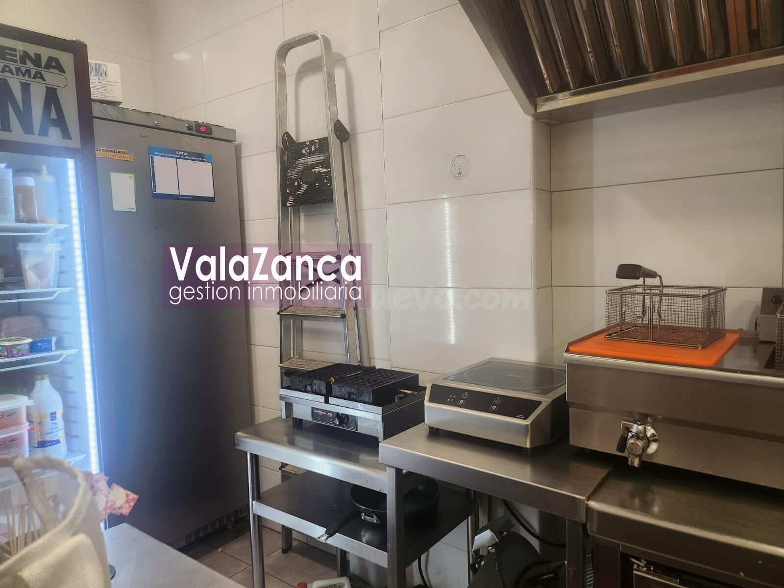 ***VALAZANCA ALQUILA CON TRASPASO BAR CAFETERIA*** - foto 5