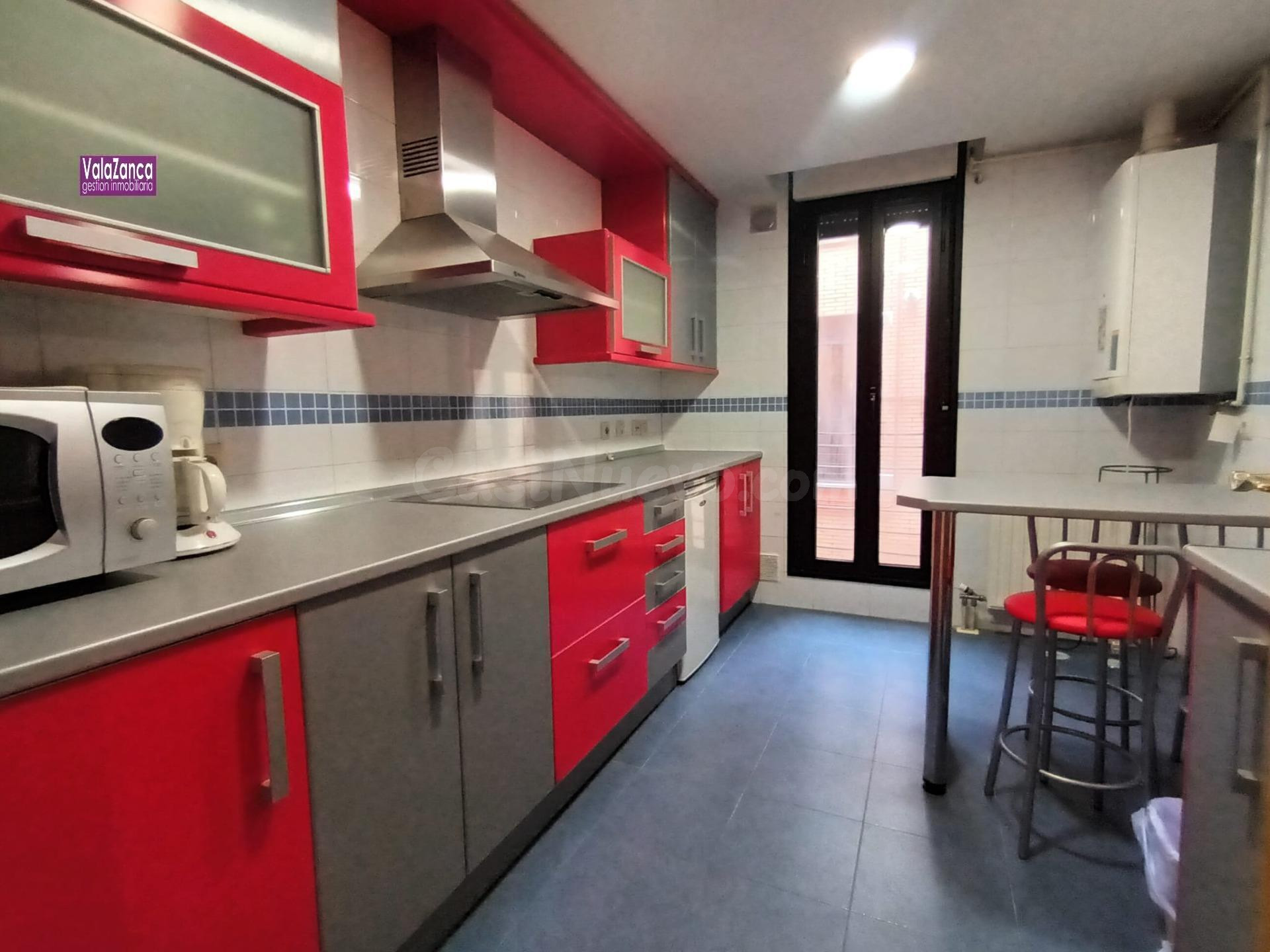 Valazanca Gestión Inmobiliaria Vende Amplio y Moderno Piso e - foto 2