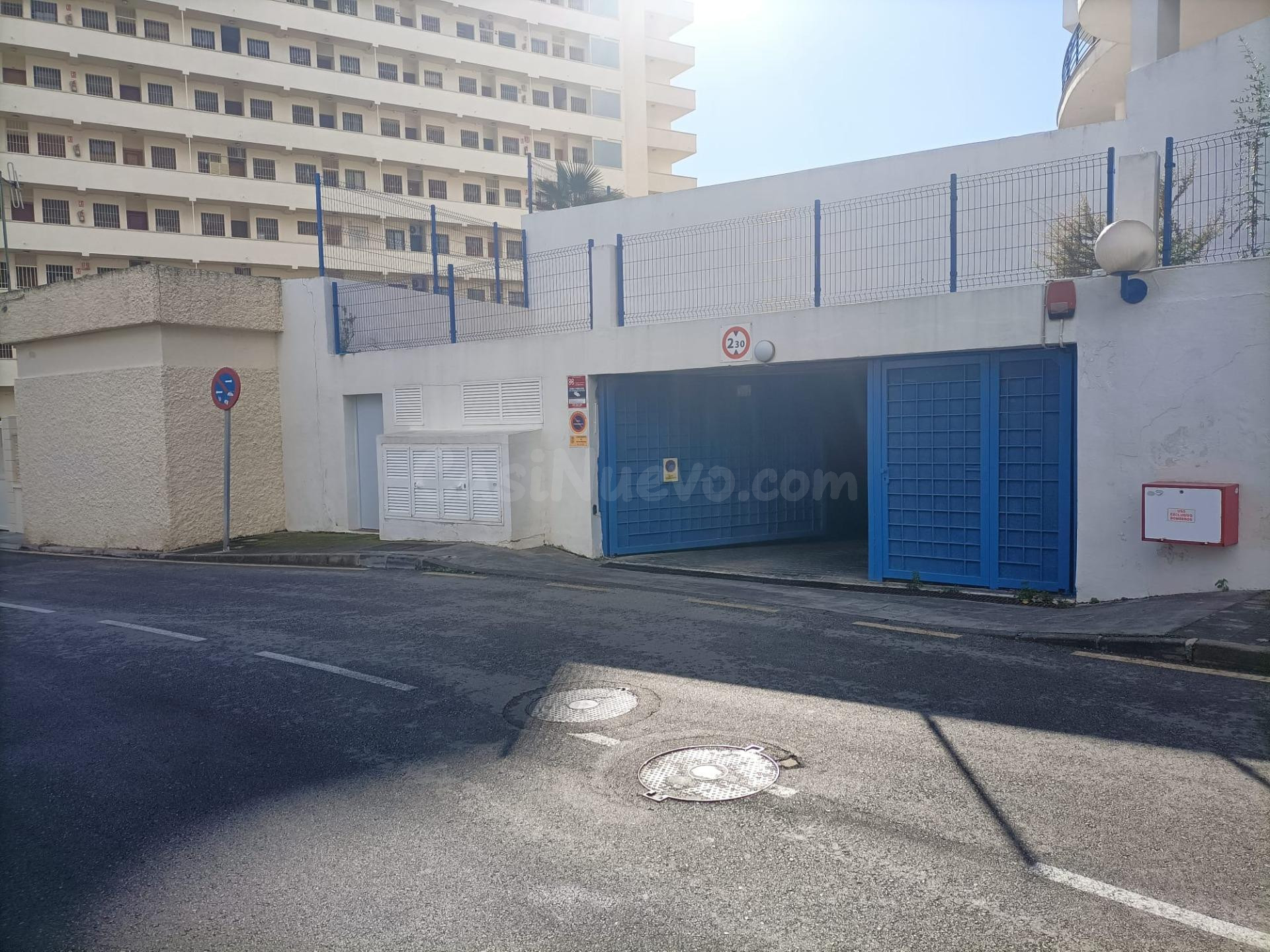 PLAZA DE GARAJE + ARMARIO TRASTERO EN BENALMADENA COSTA (A 2 - foto 3