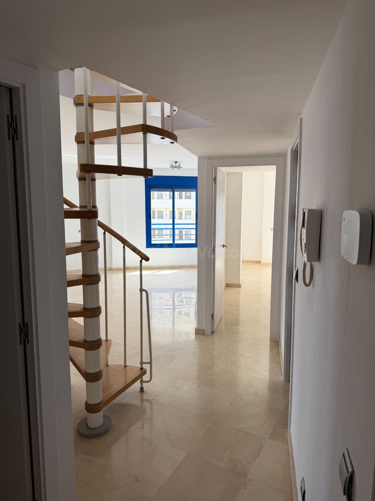 OPORTUNIDAD ATICO CON SOLARIUM EN BENALMADENA COSTA (LOS PAT - foto 2