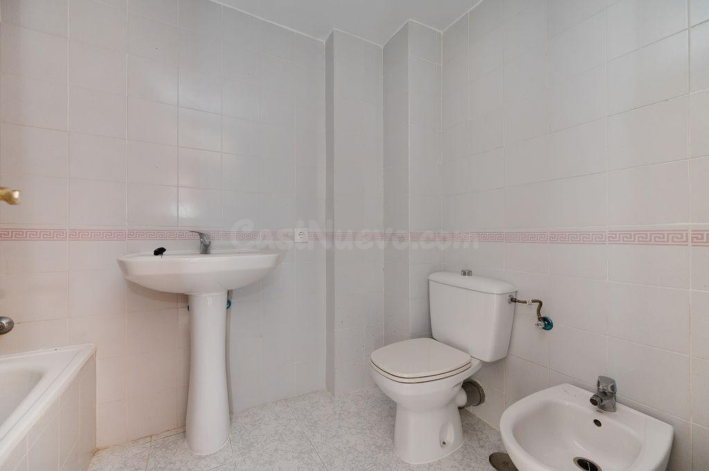Piso en Torremolinos (Calle Bajondillo) - foto 5