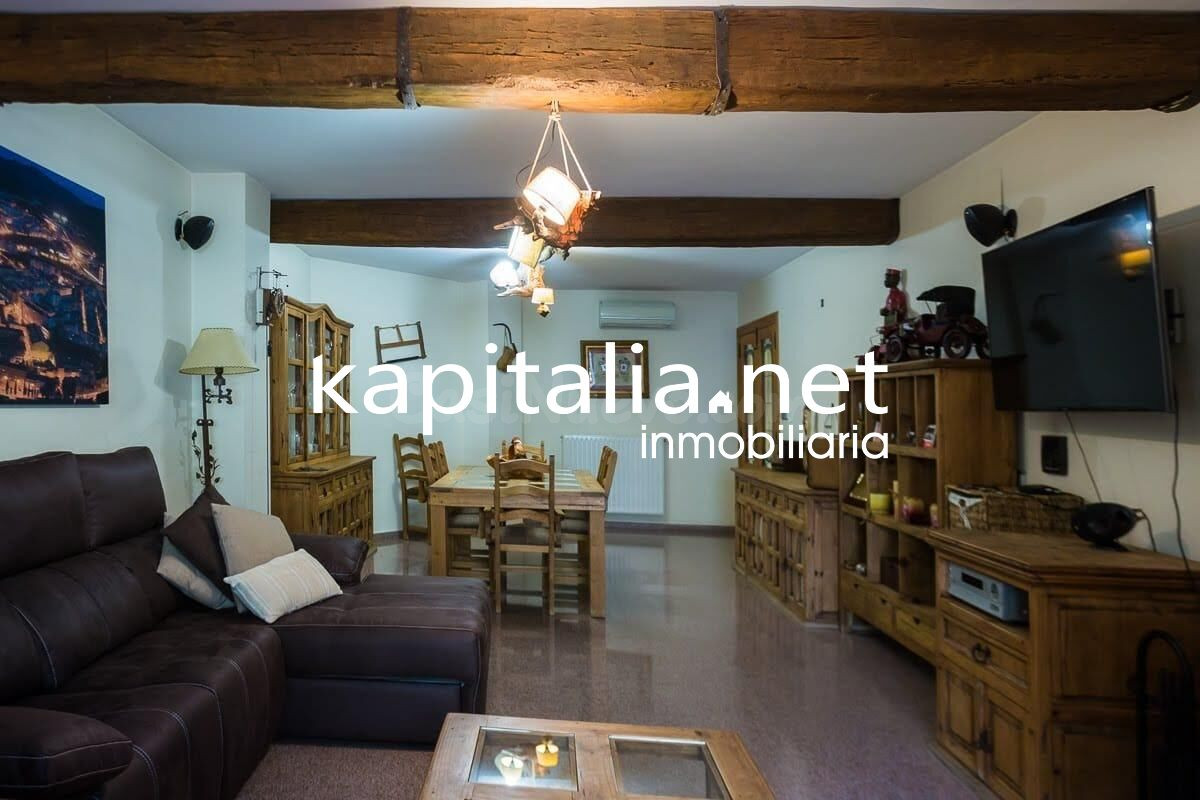VIVIENDA CON TERRAZA DE 100 METROS EN EL ENSANCHE - foto 3