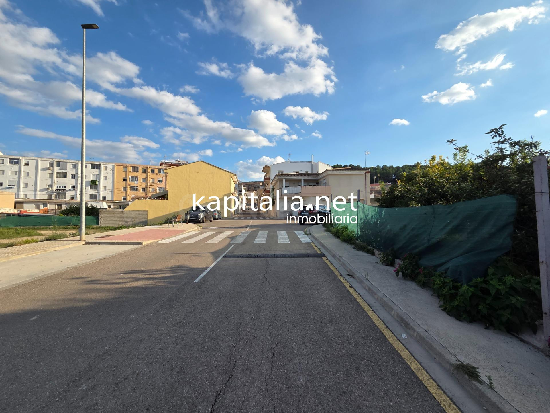 Terreno urbano a la venta en Agullent
