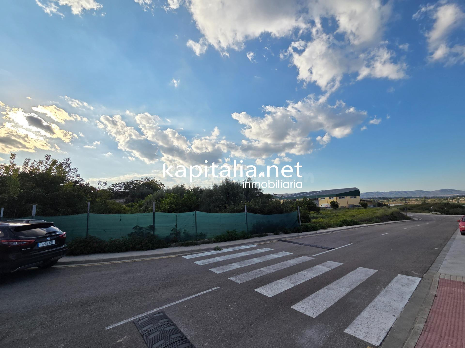 Terreno urbano a la venta en Agullent - foto 3
