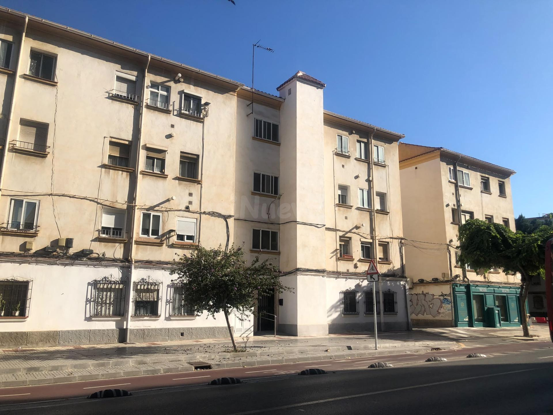 OPORTUNIDAD DE VIVIENDA EN HÉROE DE SOSTOA – MÁLAGA CAPITAL