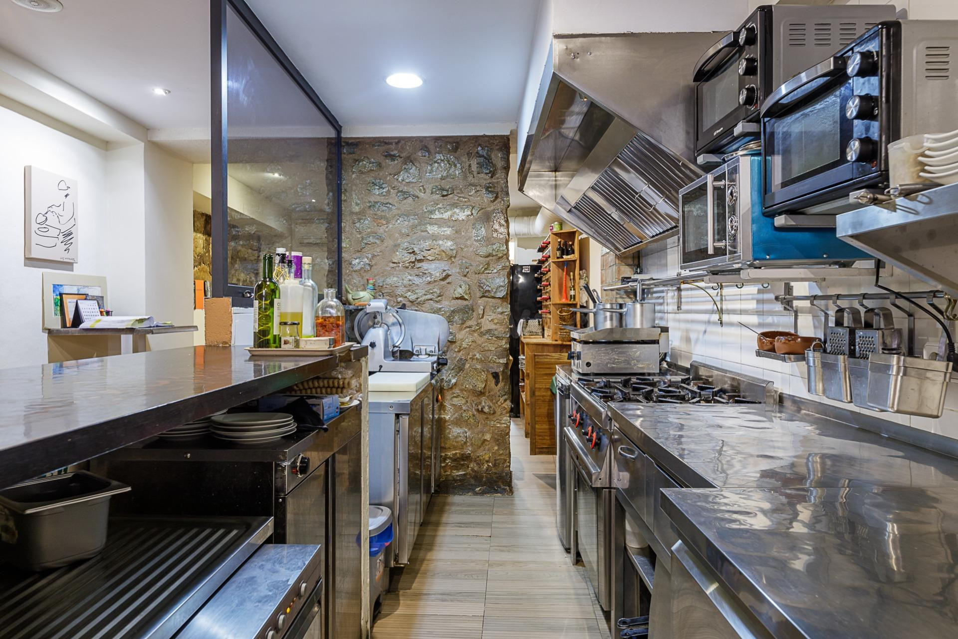TRASPASO DE BAR - RESTAURANTE EN EL CENTRO DE BINISSALEM - foto 4