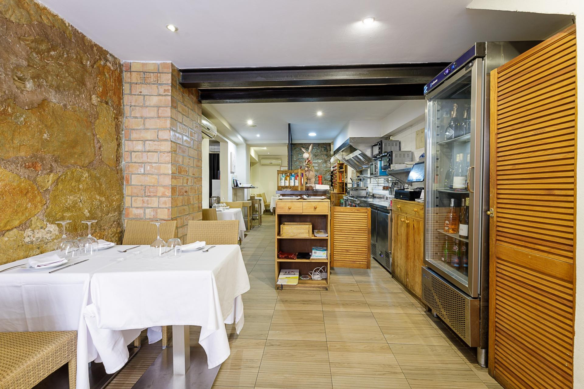 TRASPASO DE BAR - RESTAURANTE EN EL CENTRO DE BINISSALEM - foto 5