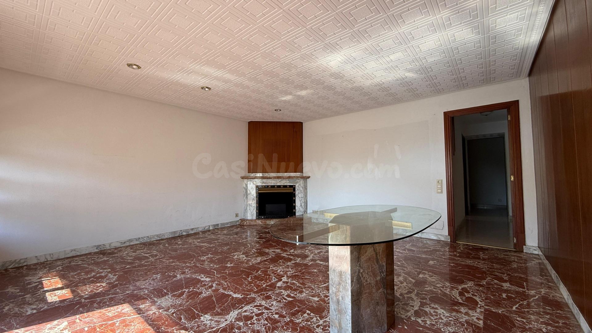 Piso amplio con salón de 28 m2, vistas despejadas y 3 habita - foto 2