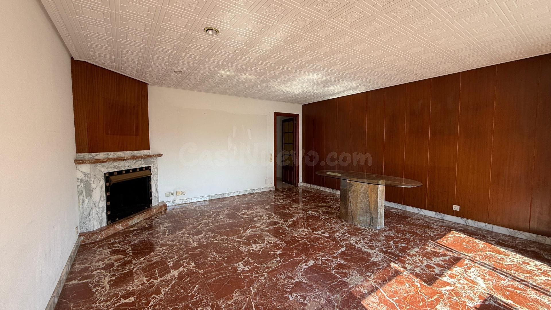 Piso amplio con salón de 28 m2, vistas despejadas y 3 habita - foto 3