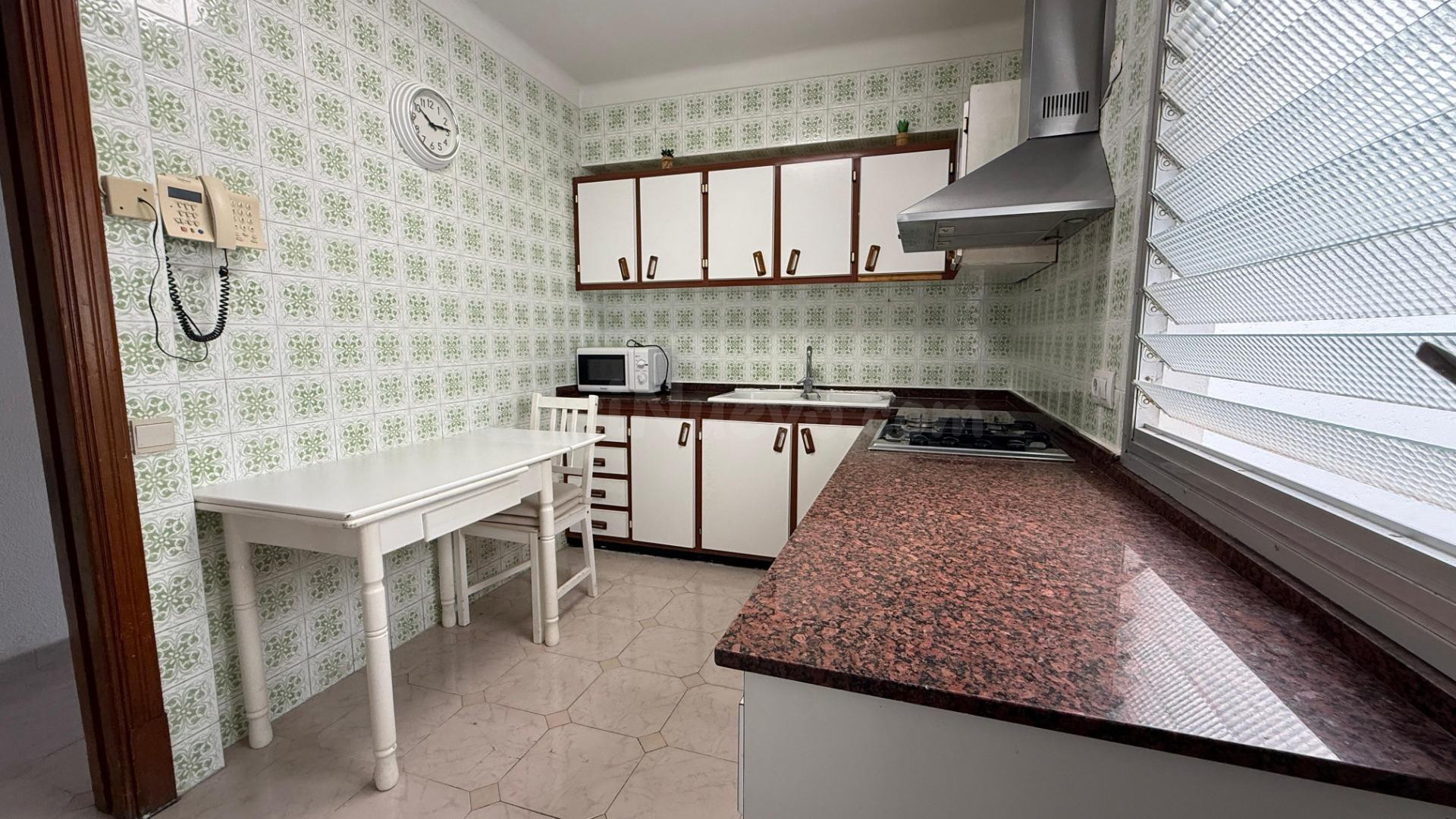 Piso amplio con salón de 28 m2, vistas despejadas y 3 habita - foto 5