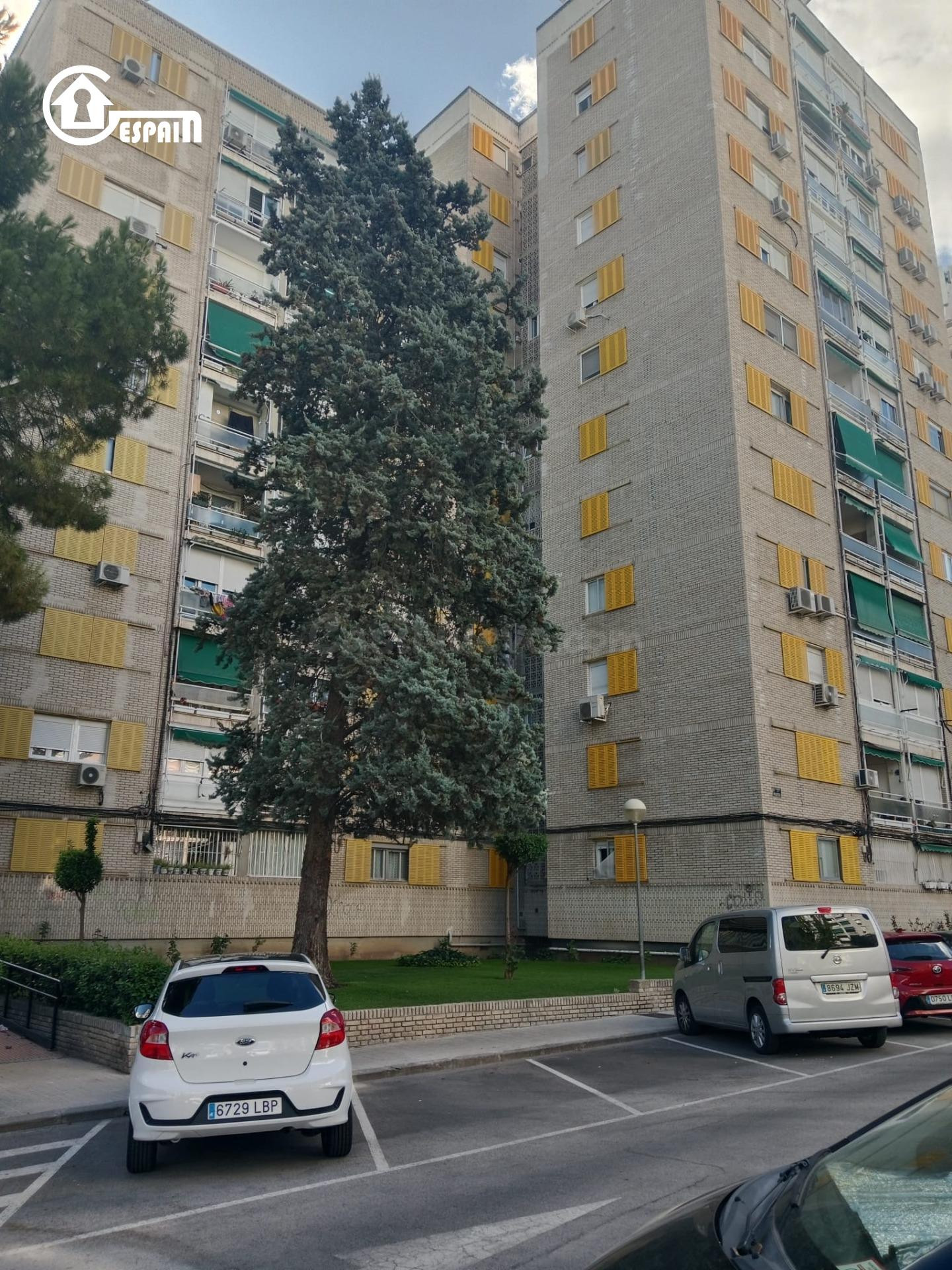 GESPAIN ALUCHE-CAMPAMENTO, ofrece en EXCLUSIVA PISO EN URBAN