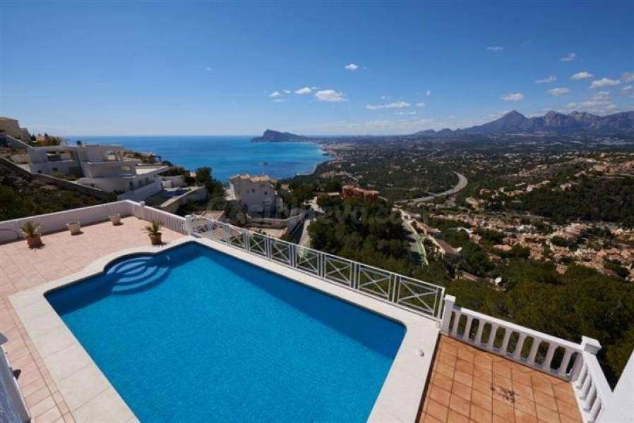 ESPECTACULAR VILLA EN ALTEA HILLS. 4D.5B.2SALONES.295M2 - foto 4