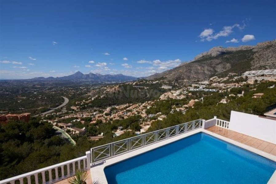 ESPECTACULAR VILLA EN ALTEA HILLS. 4D.5B.2SALONES.295M2 - foto 5