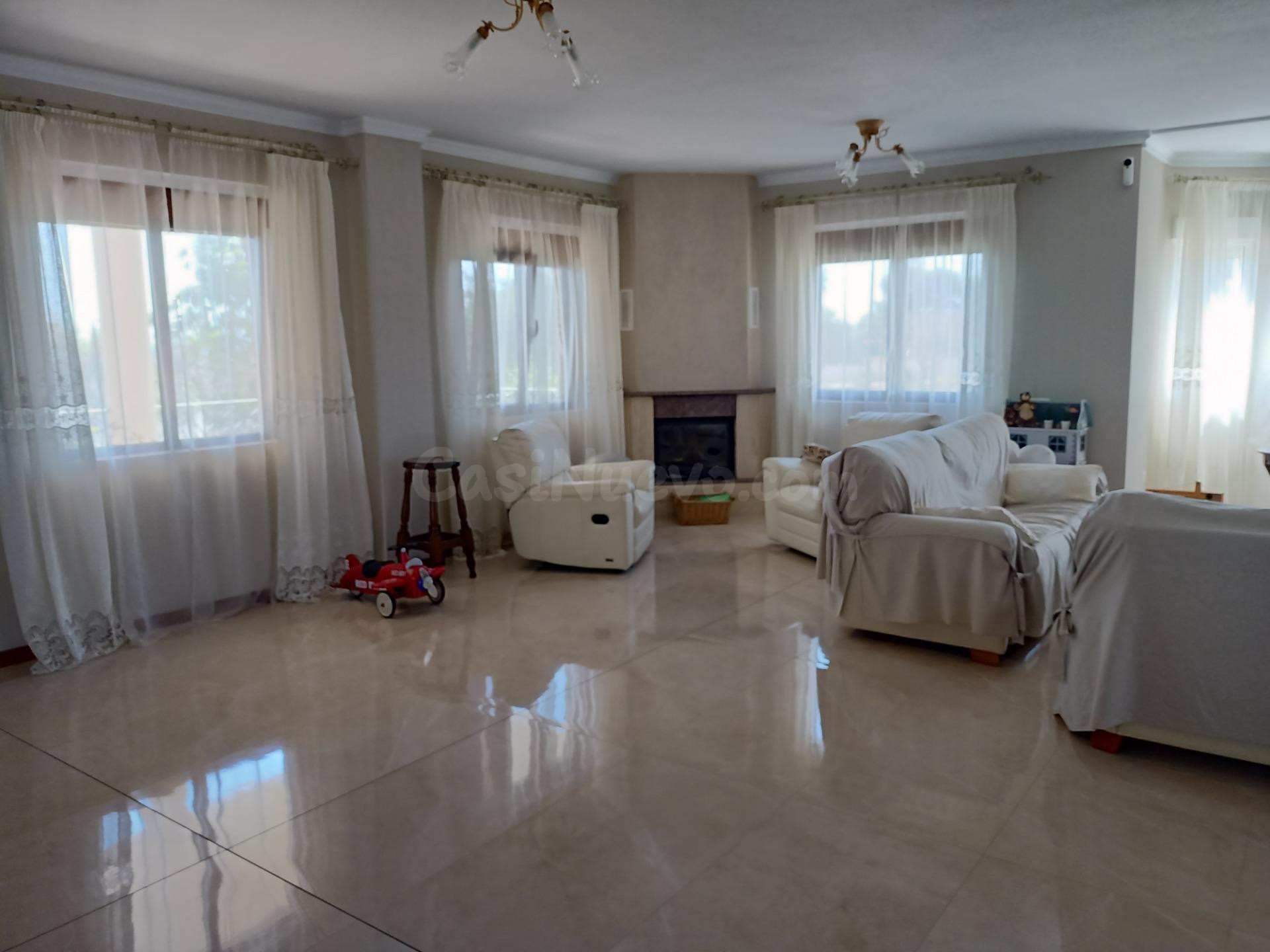 VENTA- VILLA DE LUJO- CIUDAD QUESADA- 4 DORMITORIOS- 4 BAÑOS - foto 2