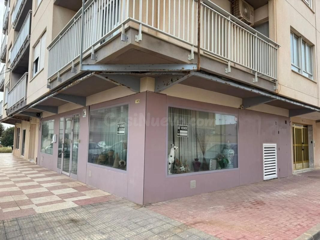 Local comercial 80m² en venta - Zona los Frutales