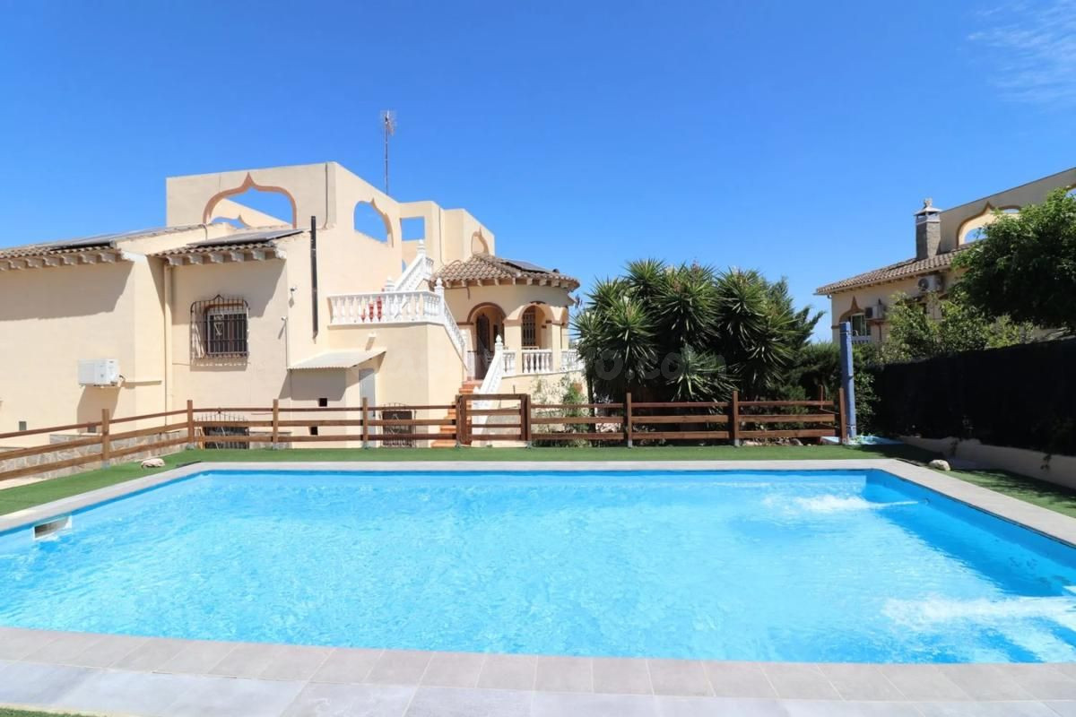 Villa 5 habitaciones 122m² en venta - Comunidad valenciana