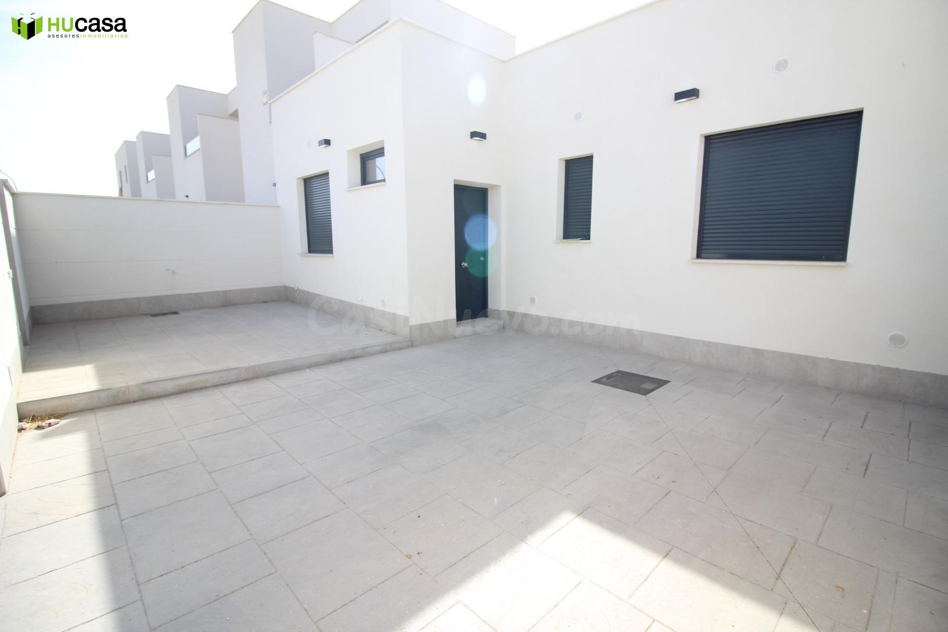 ¡¡OPORTUNIDAD!! ¡¡PROMOCIÓN DE CHALETS ADOSADOS EN UNA SOLA  - foto 2