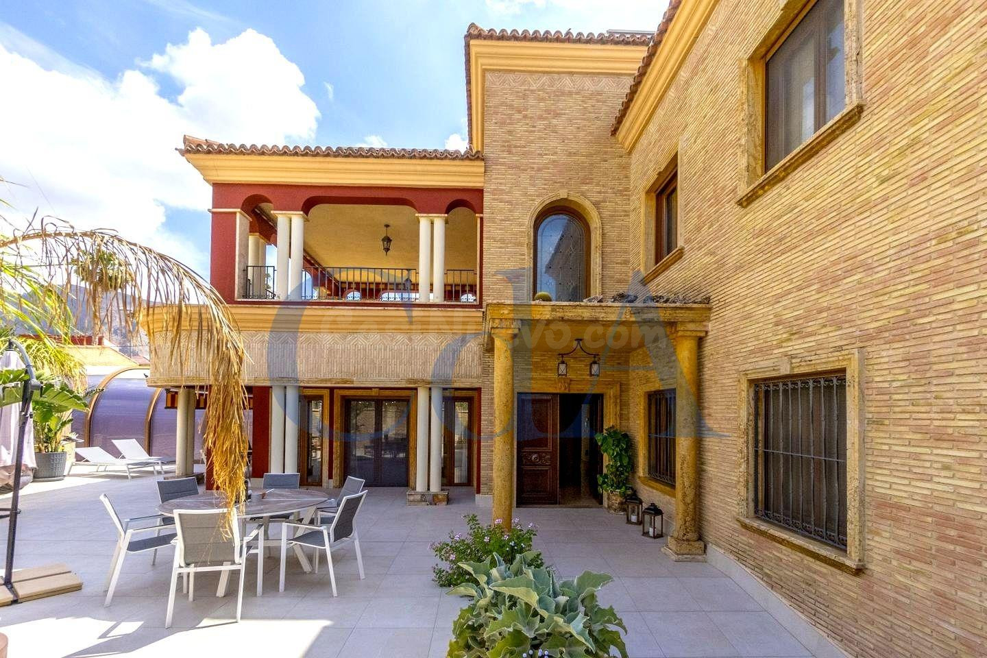 SE VENDE CHALET EN ORIHUELA / ALICANTE - foto 2