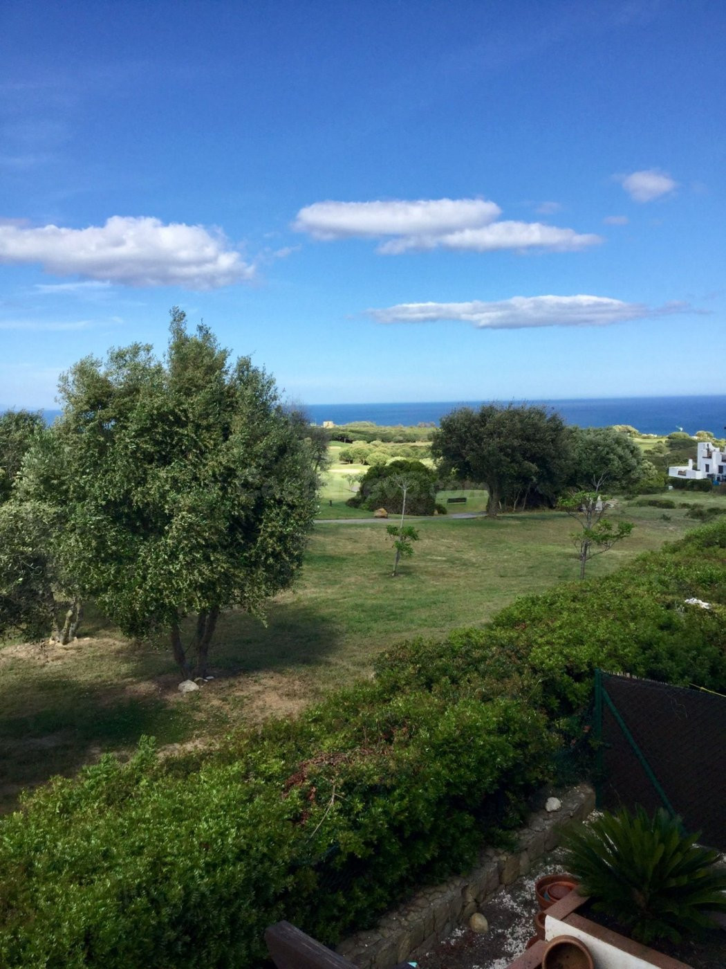 VENTA- CHALET UNIFAMILIAR- DE 3 DORMITORIOS-2BAÑO EN CADIZ A