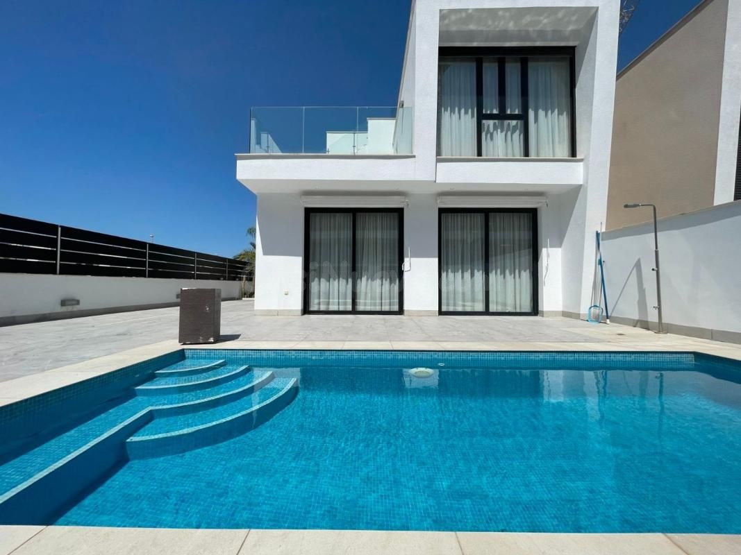 Villa 3 habitaciones 143m² en venta - Pueblo 4