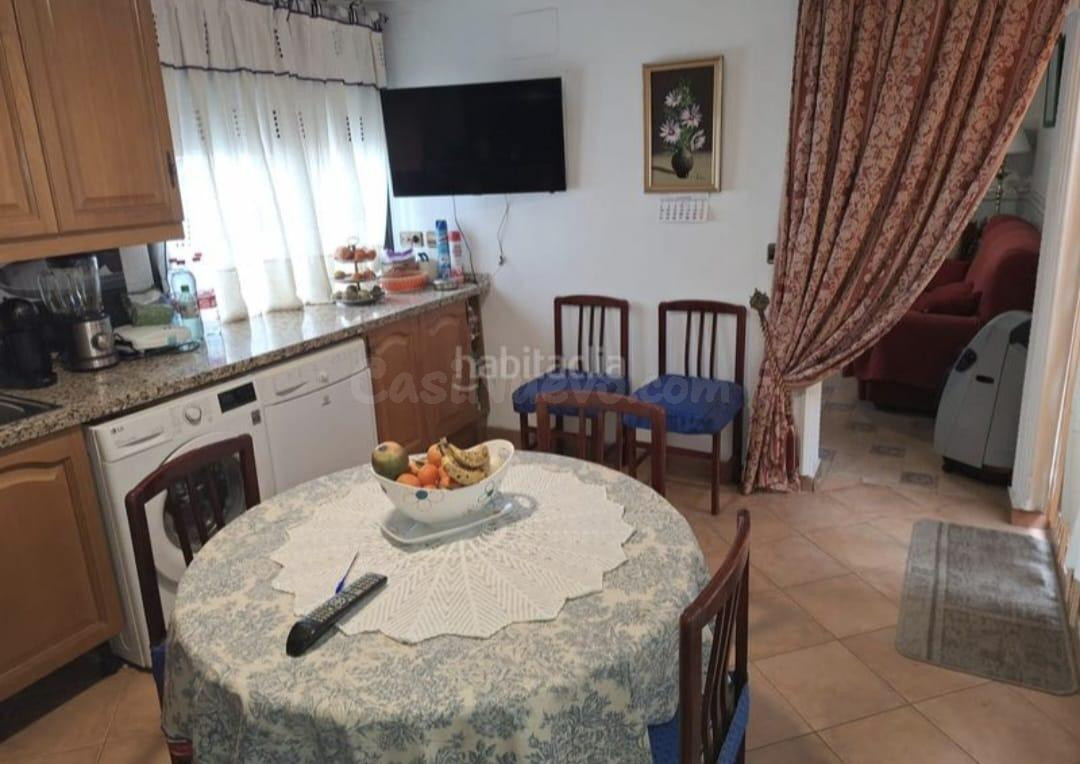 SE VENDE CASA AISLADA / REFORMADA / BARRIO SAN AGUSTIN - foto 5
