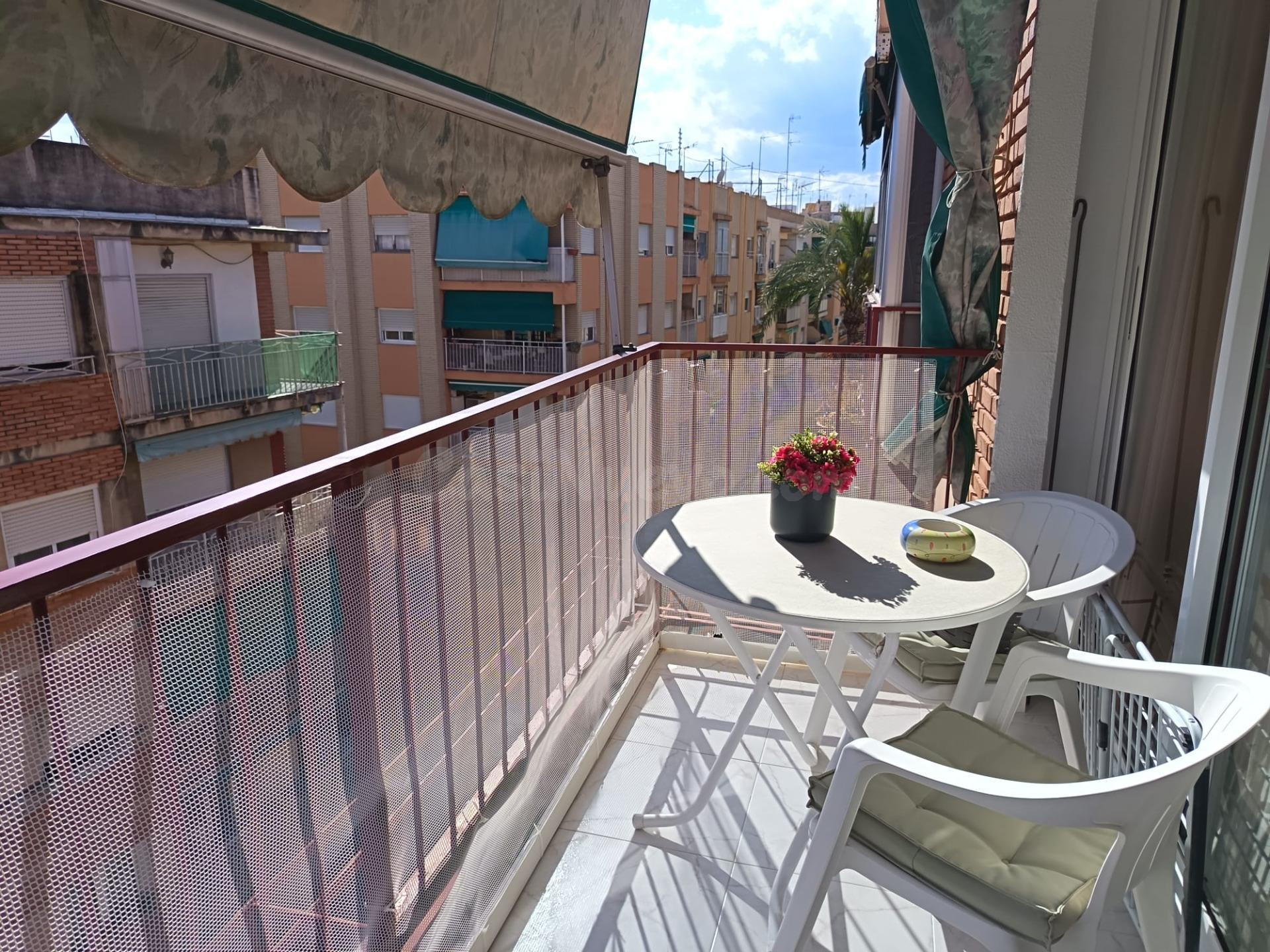SE VENDE PISO / REFORMADO /  CENTRICO - foto 2