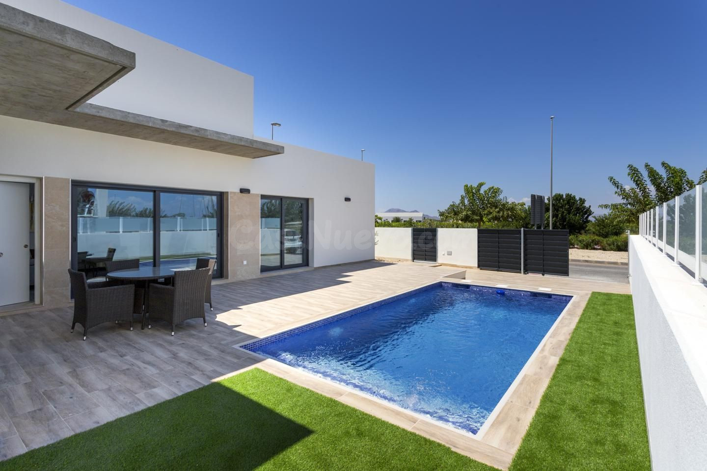SE VENDE Bonita Villa Moderna en Daya Nueva , Chalet en ALIC - foto 4