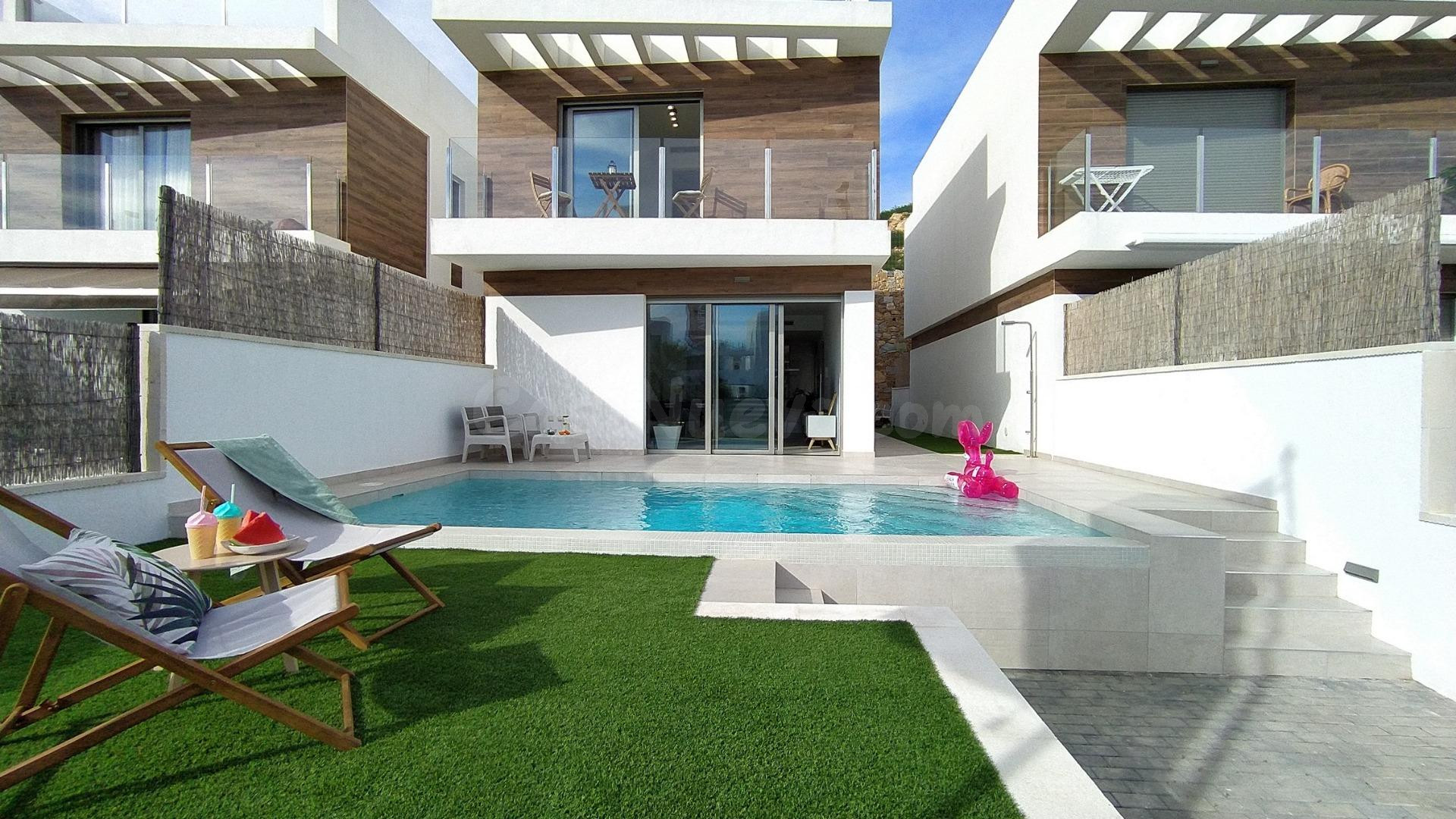 VILLAS MODERNAS DE OBRA NUEVA EN VILLAMARTIN