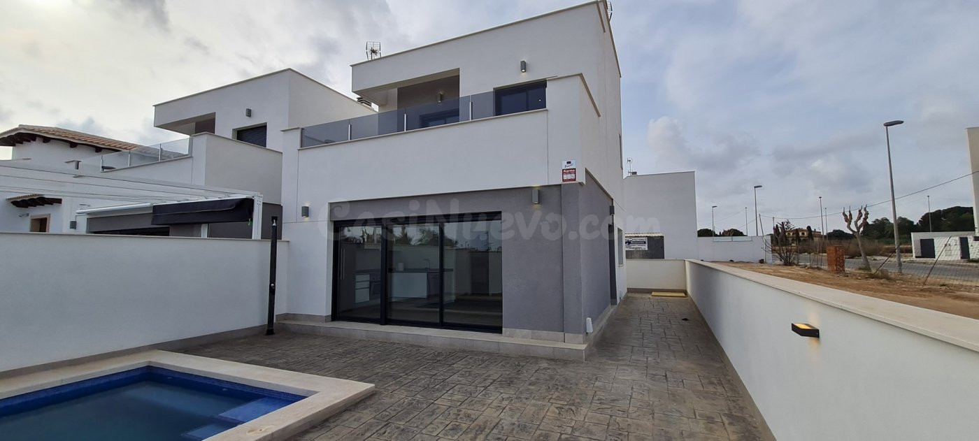VILLAS DE OBRA NUEVA EN ORIHUELA COSTA - foto 3
