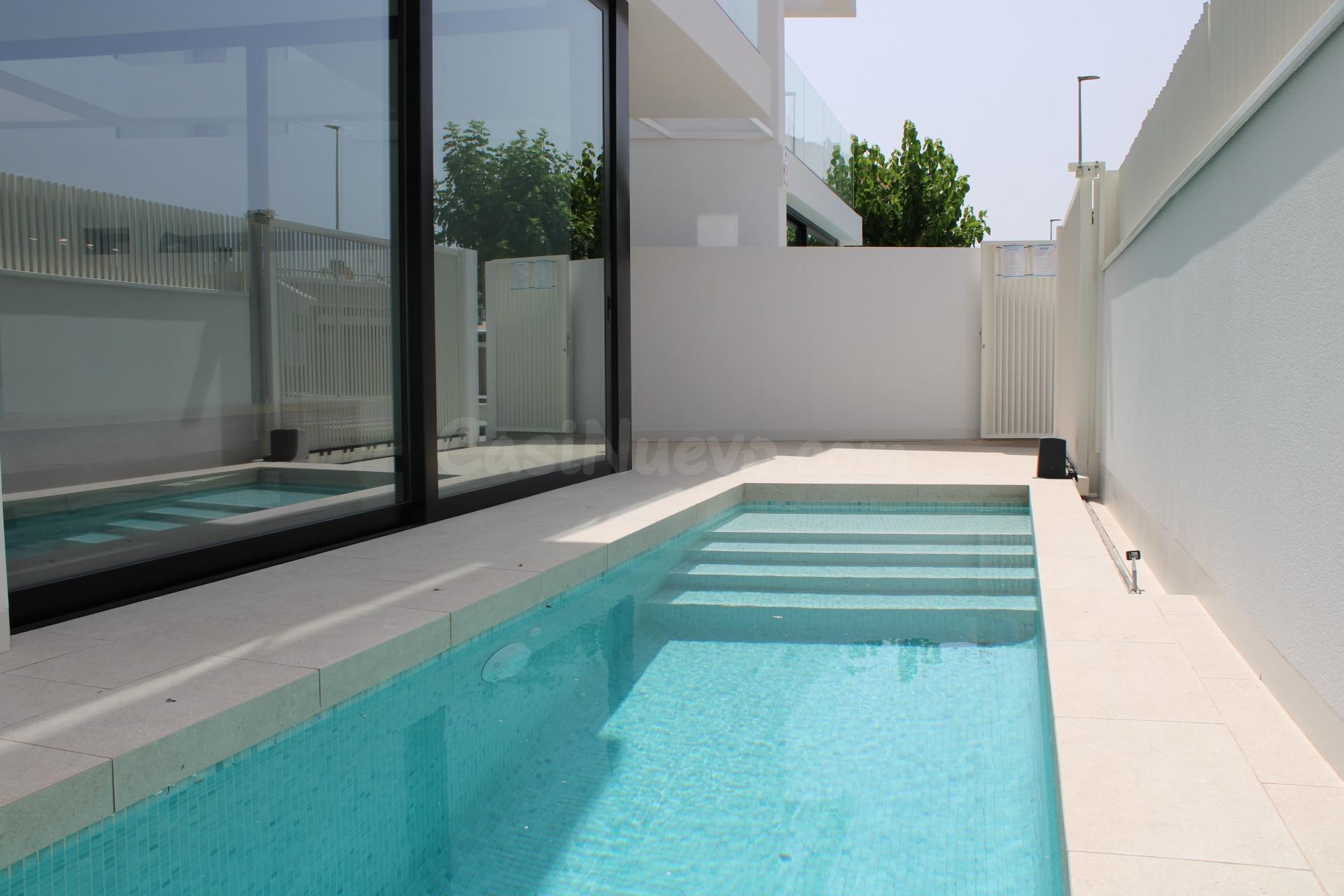 SE VENDE Moderna Villa en Torre de la Horadada, ALICANTE - foto 4