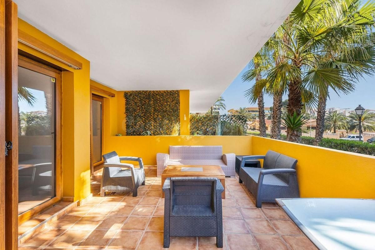 Apartamento 2 habitaciones 128m² en venta - Punta Prima - foto 2