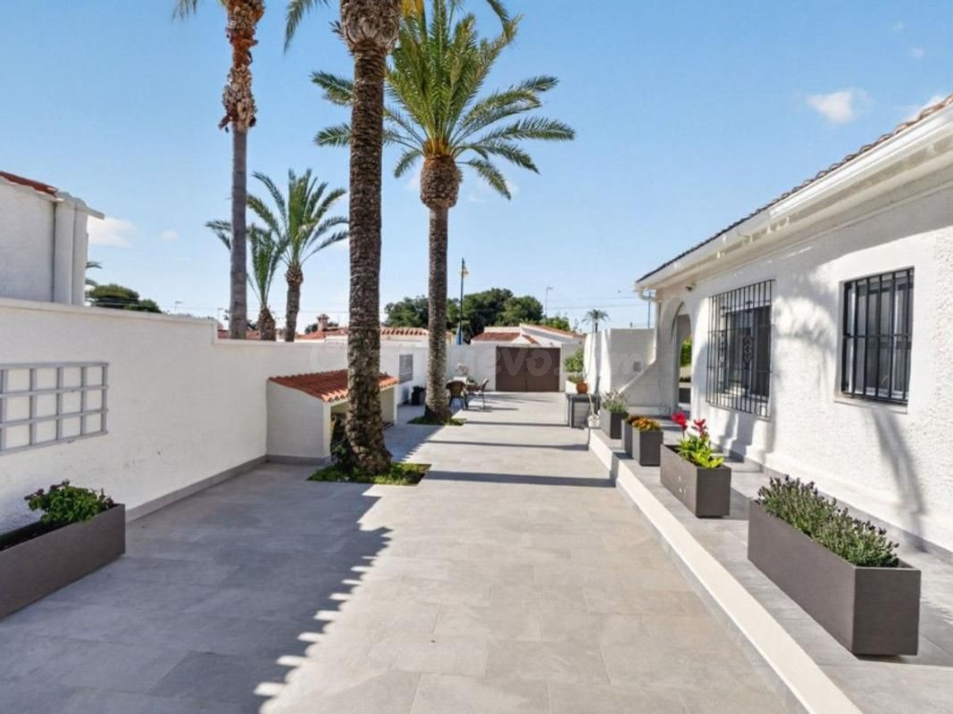 Villa 3 habitaciones 76m² en venta - Nueva Torrevieja - foto 4