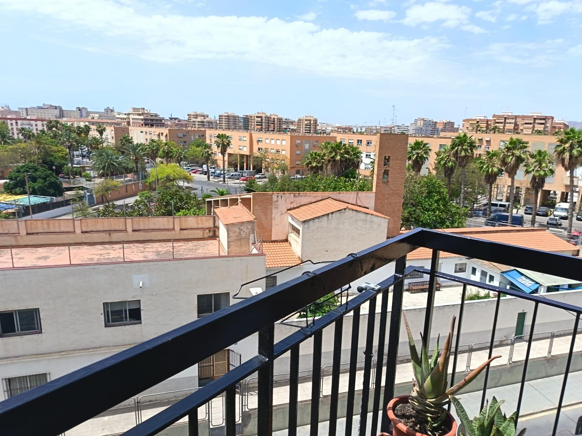 SE VENDE PISO / ASCENSOR / REFORMADO /  PARA ENTRAR A VIVIR - foto 2