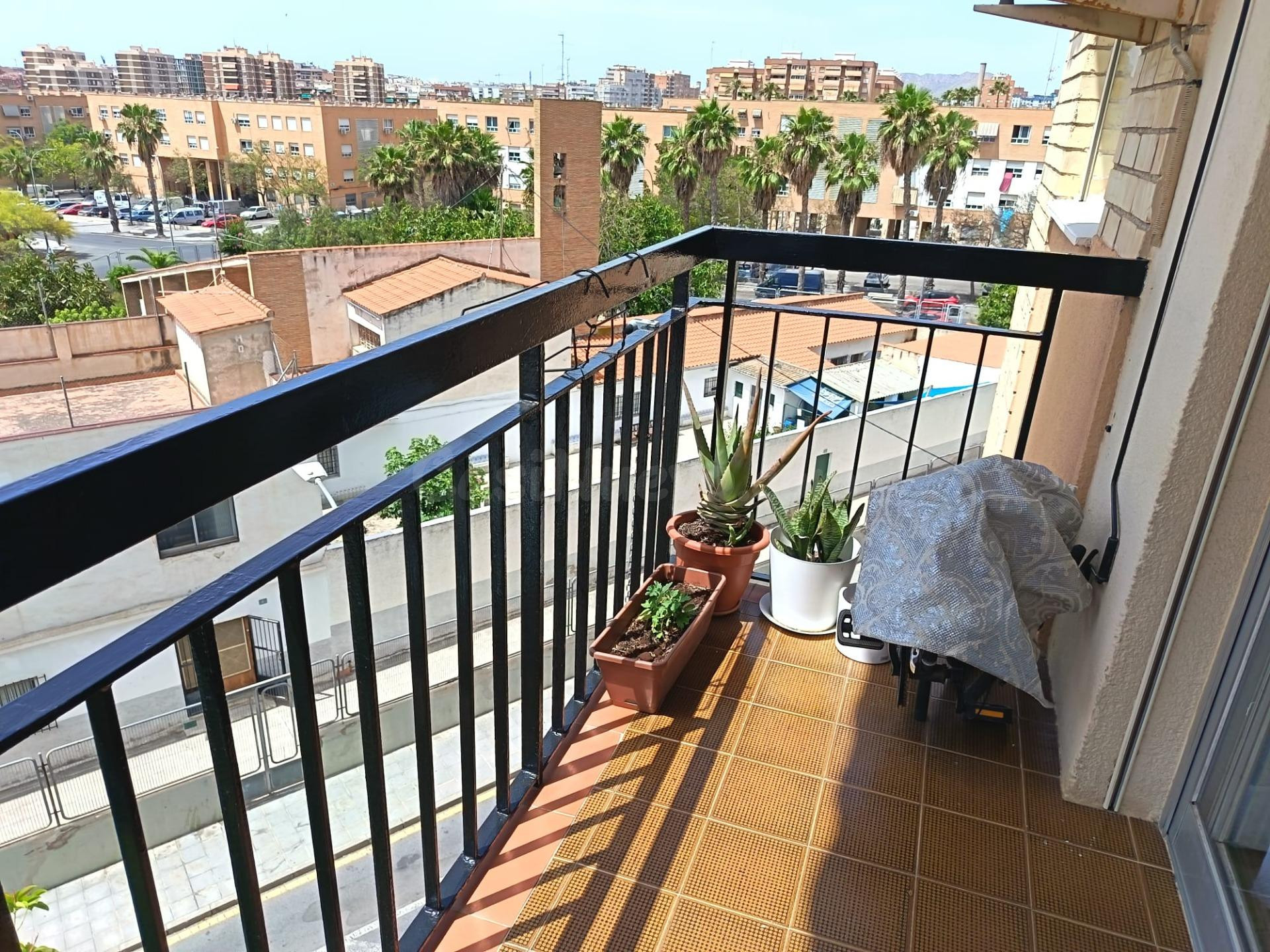 SE VENDE PISO / ASCENSOR / REFORMADO /  PARA ENTRAR A VIVIR - foto 3