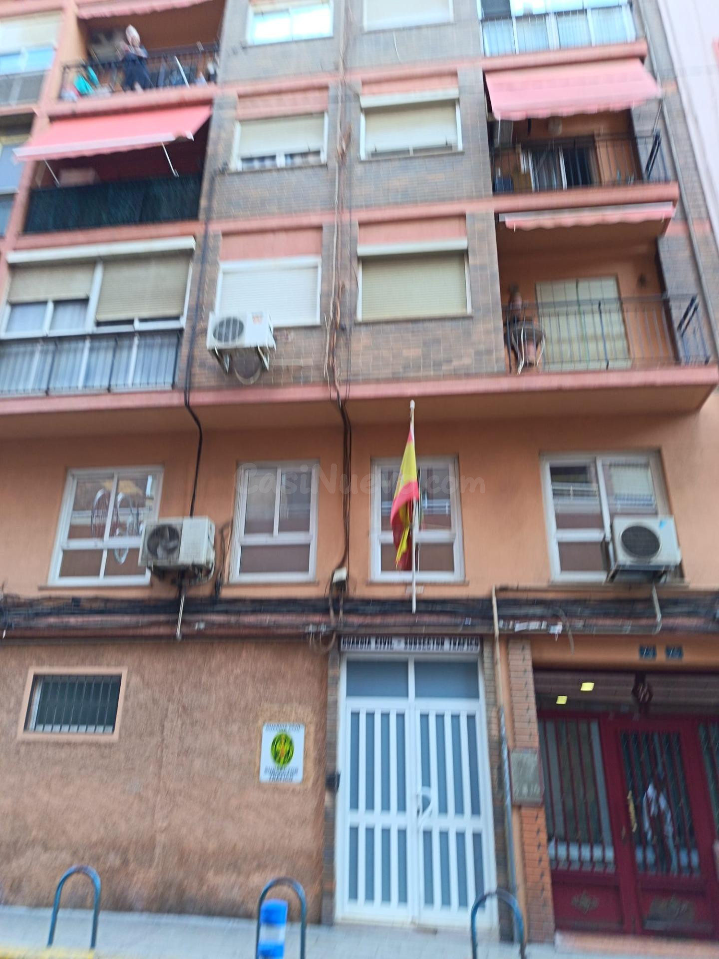 SE VENDE PISO / ASCENSOR / ZONA CAROLINAS / ALGO NEGOCIABLE