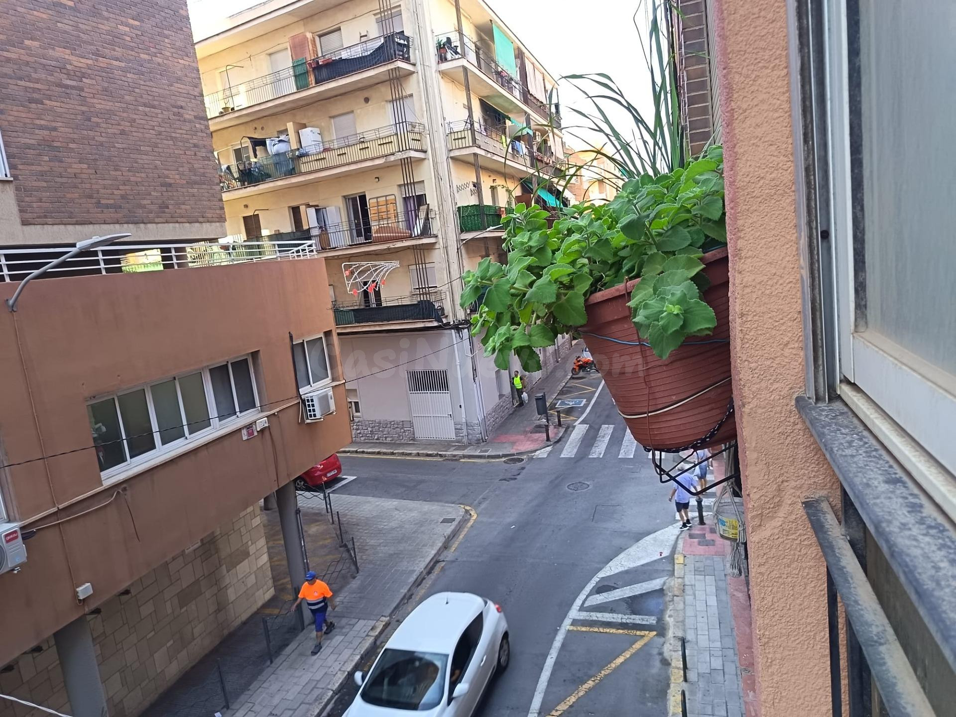SE VENDE PISO / ASCENSOR / ZONA CAROLINAS / ALGO NEGOCIABLE - foto 2