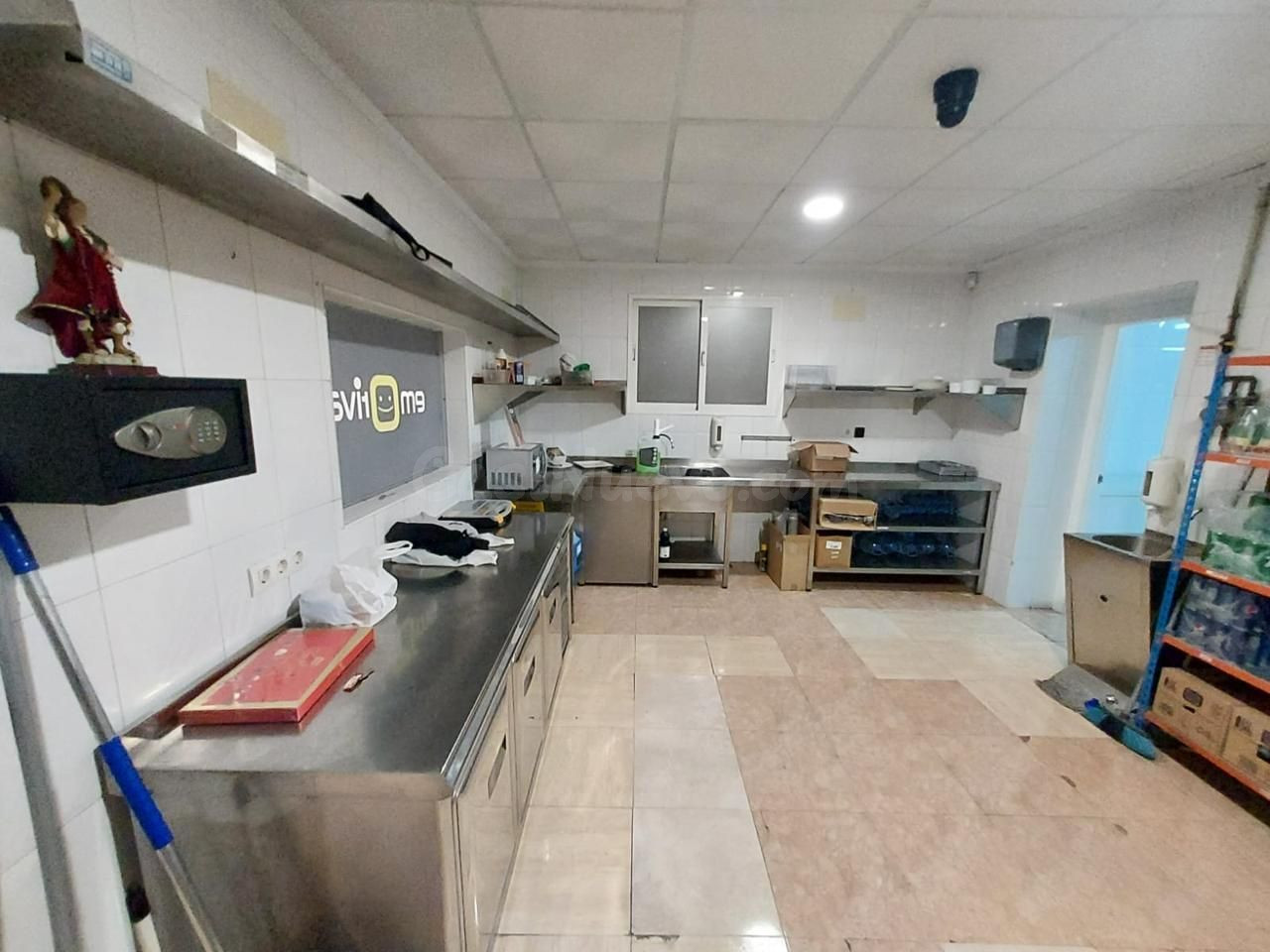 Local comercial 3 habitaciones 250m² en venta - Colonia Sant - foto 2