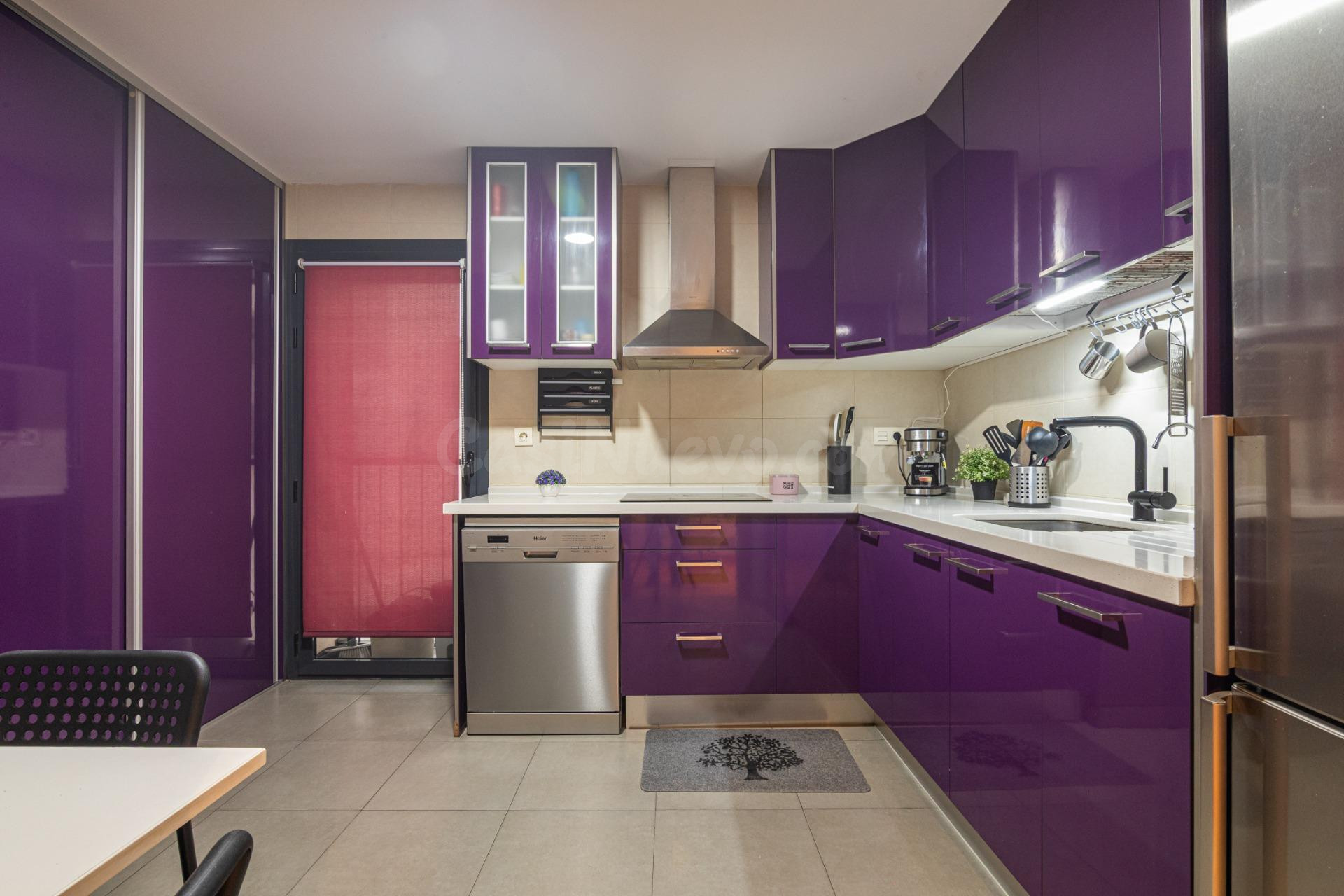 3 habitaciones, 2 BAÑOS, PISCINA, PLAZA DE GARAJE Y TERRAZA  - foto 5
