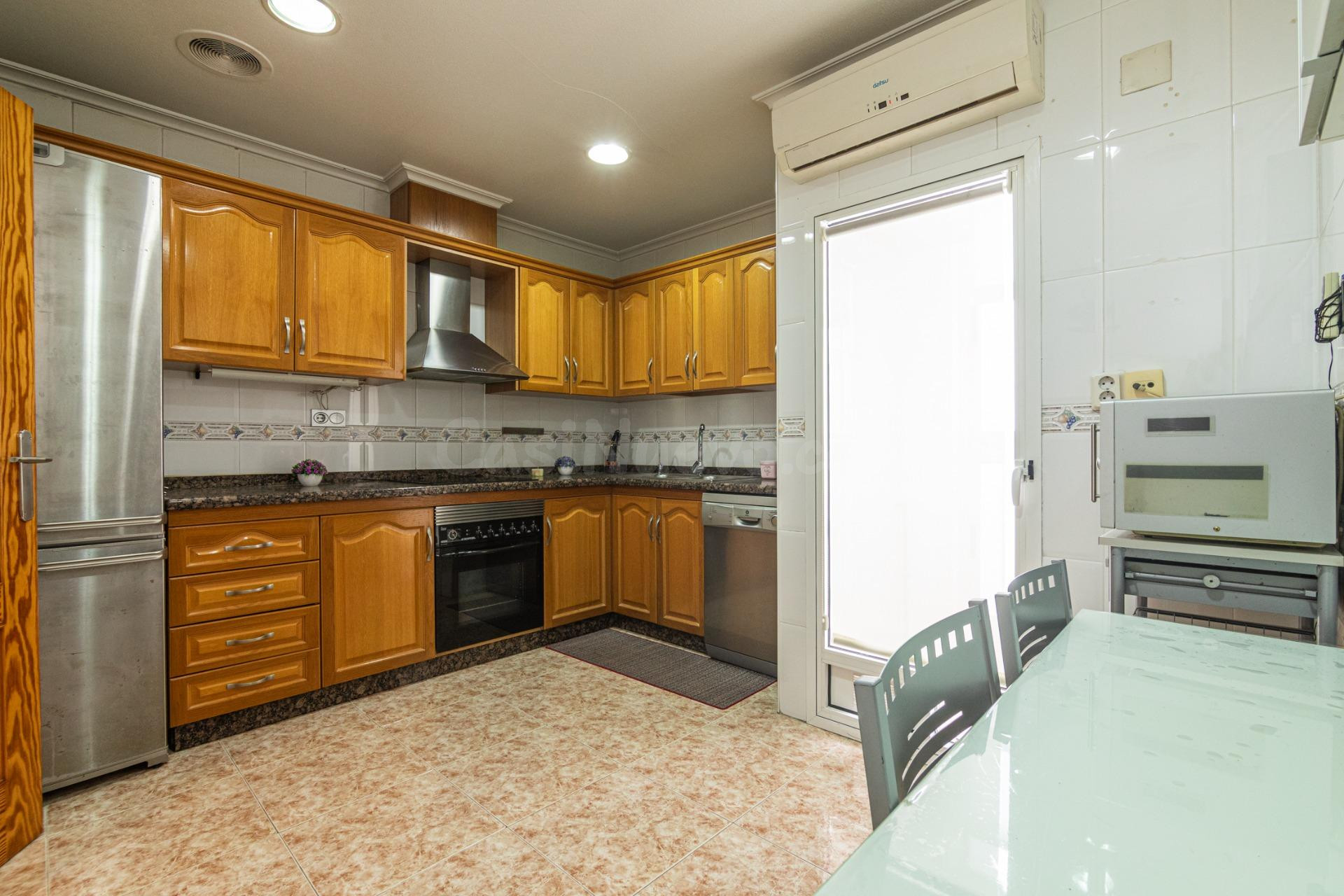 ASCENSOR, 3 habitaciones, 2 BAÑOS, PLAZA DE GARAJE Y TRASTER - foto 4