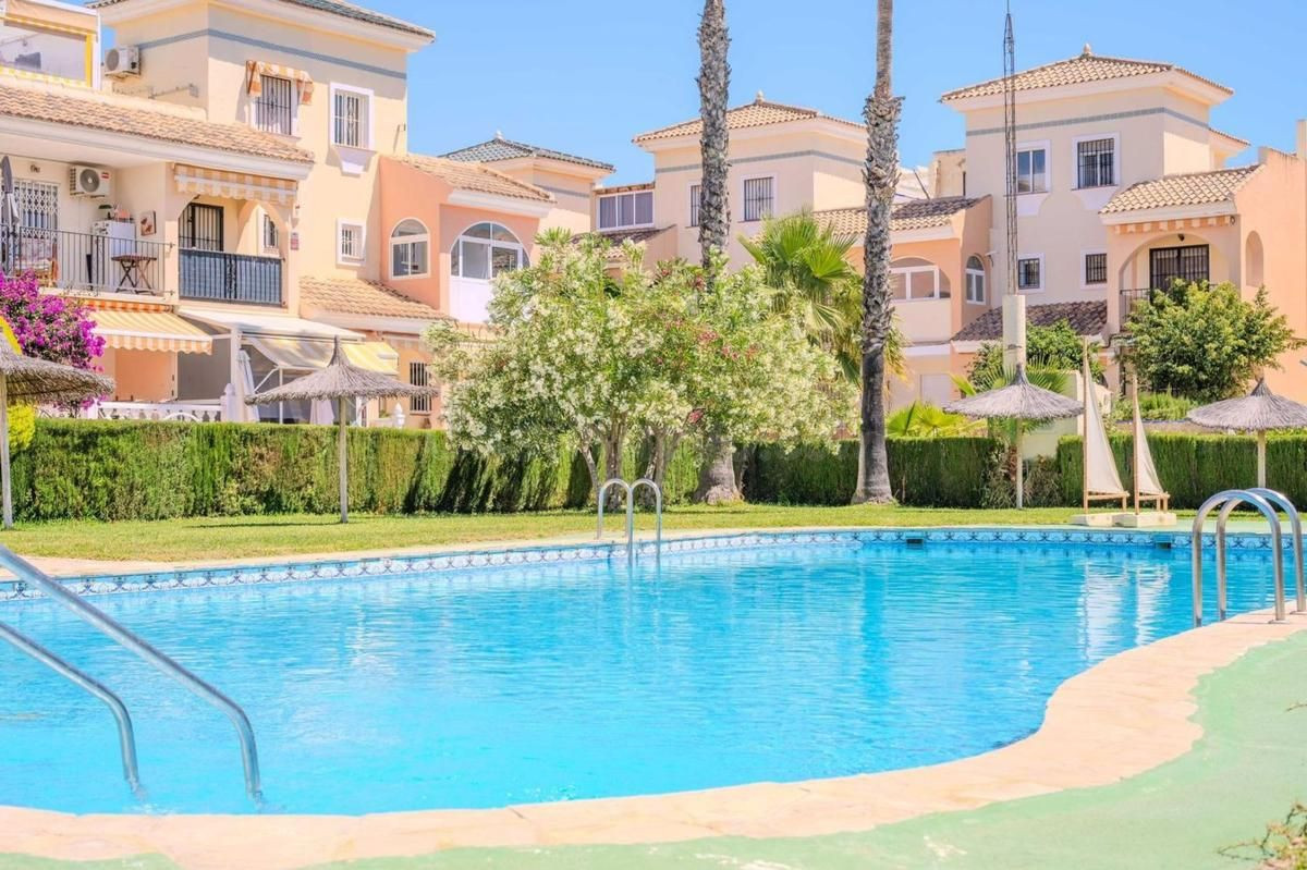 Adosado 3 habitaciones 98m² en venta - Punta Prima
