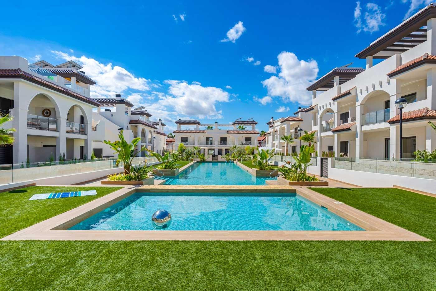 COMPLEJO RESIDENCIAL DE OBRA NUEVA EN ROJALES - foto 3