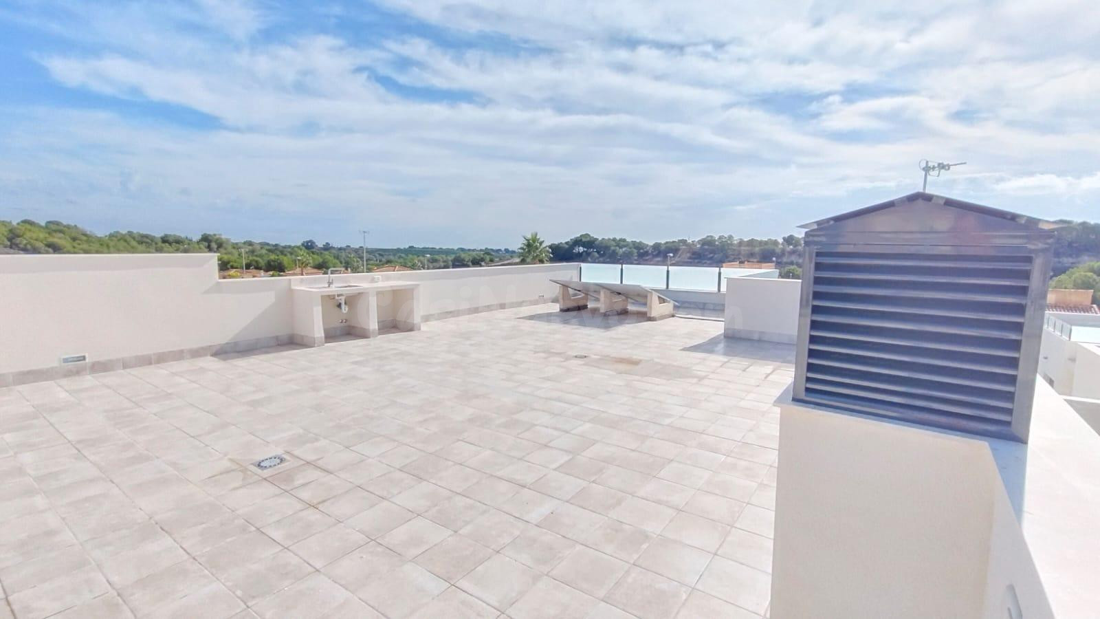 VILLAS DE OBRA NUEVA EN PINAR DE CAMPOVERDE - foto 4