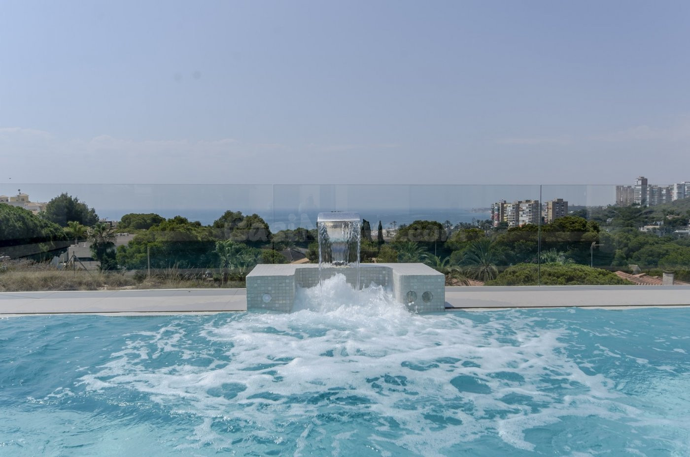VILLAS DE OBRA NUEVA A 250 m DE LA PLAYA EN CAMPOAMOR