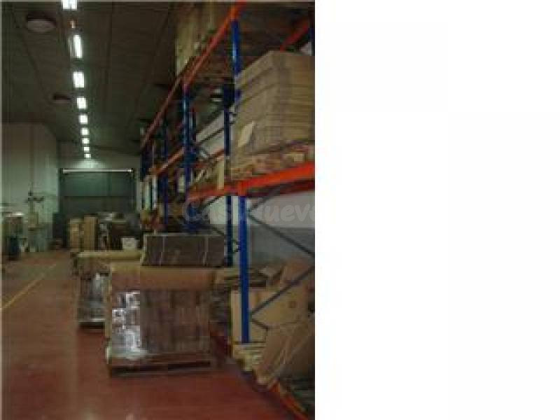 Nave industrial 1000m² en venta - POLIGONO FAIMA - foto 4