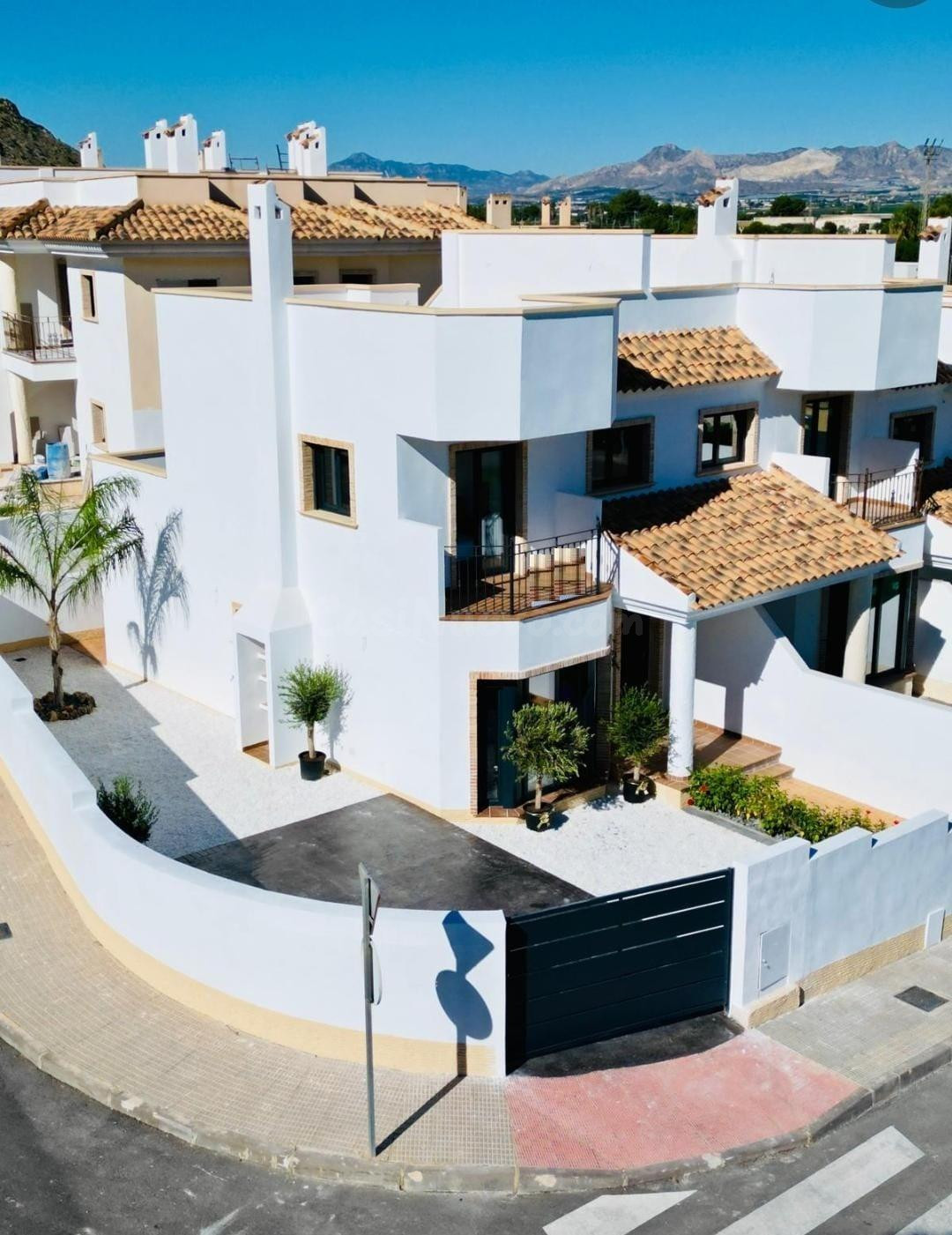 Nuevos bungalows y adosados en Cox, Alicante